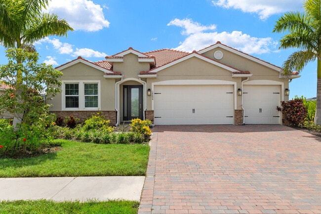 property at 18694 Royal Hammock Blvd