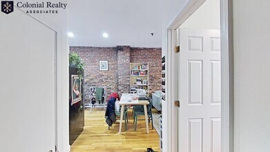 6 Cleveland Pl in Boston, MA - Building Photo - Building Photo