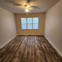 217 Singletree Dr in Greenville, NC - Building Photo - Building Photo