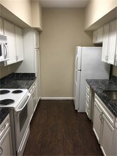 1115 Augusta Dr in Houston, TX - Building Photo - Building Photo