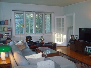 457 Paris Ave SE, Unit Apt. B in Grand Rapids, MI - Building Photo - Building Photo