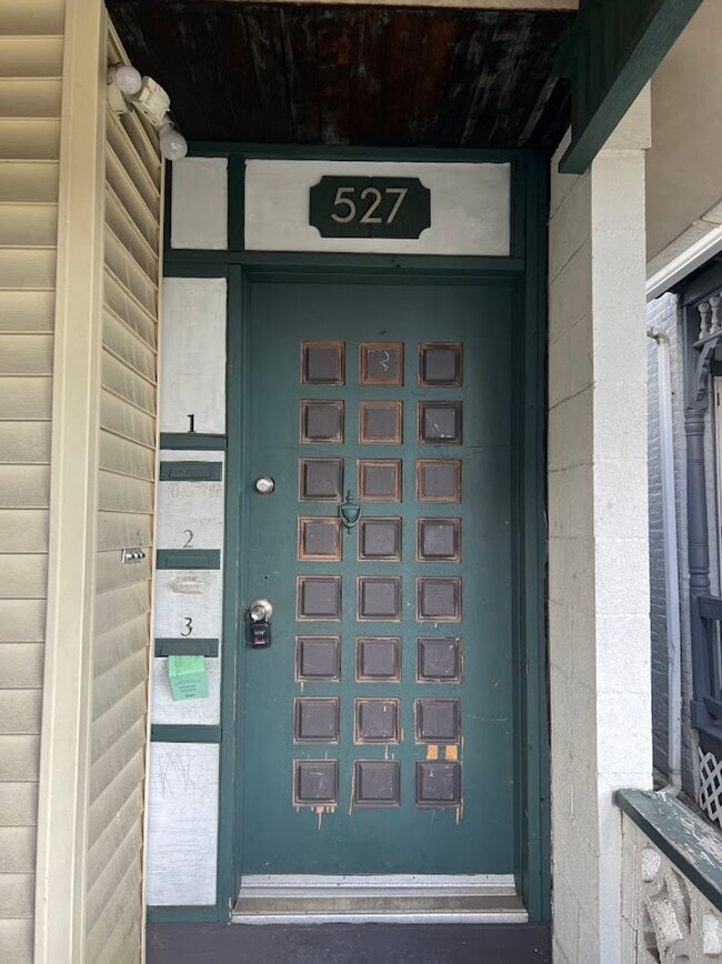 property at 527 N 8th St