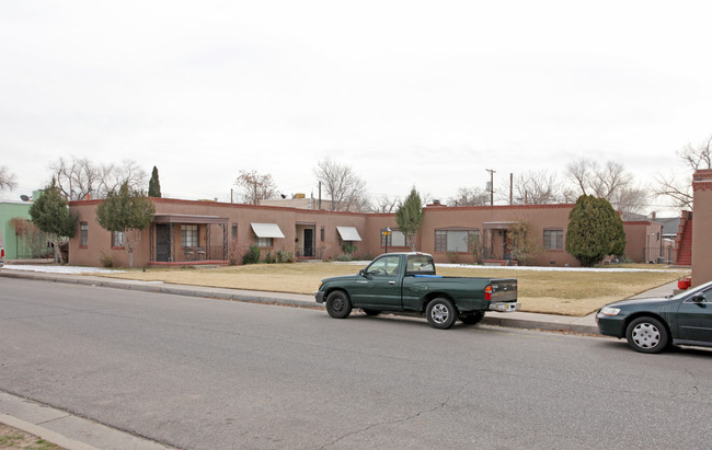 1018-1022 Silver Ave SW in Albuquerque, NM - Foto de edificio - Building Photo