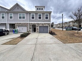 1924 Dillon Dr in Lithonia, GA - Building Photo
