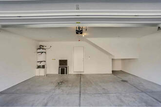 9986 Sable Point St in Las Vegas, NV - Building Photo - Building Photo