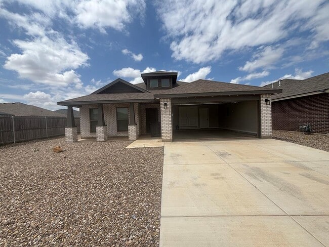 property at 2827 Battle Ave.