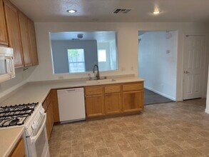 8954 Flying Frog Ave in Las Vegas, NV - Building Photo - Building Photo