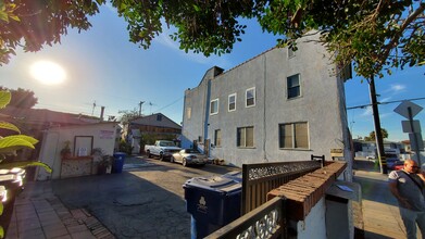 4013 Alla Rd in Los Angeles, CA - Building Photo - Building Photo