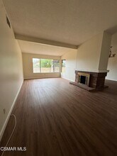 358 Mooncrest Ct in Thousand Oaks, CA - Building Photo - Building Photo