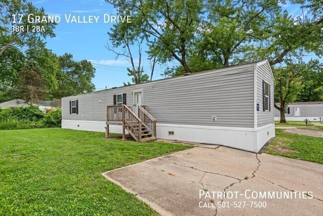 property at 17 Grand Valley Dr