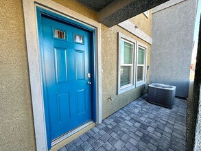 1905 Ottava Vis in Henderson, NV - Building Photo - Building Photo