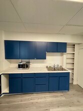 1437 Quarry Ave NW, Unit Spacious 2-bed 1 bath in Grand Rapids, MI - Foto de edificio - Building Photo