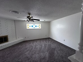 509 New Stine Rd in Bakersfield, CA - Building Photo - Building Photo