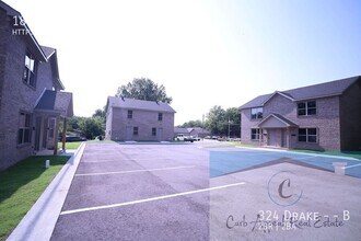 324 Drake St in Jonesboro, AR - Foto de edificio - Building Photo