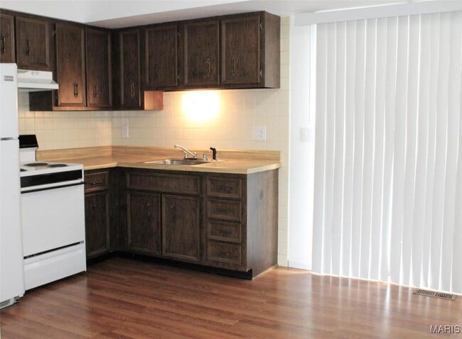 2946 Mayer Dr in St. Charles, MO - Building Photo - Building Photo