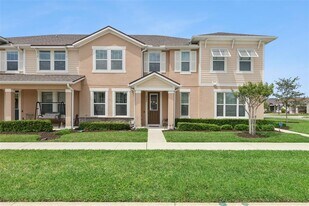 2200 Garden Belle Dr in Clermont, FL - Building Photo