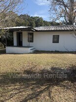 108 Moore St in Cusseta, GA - Building Photo