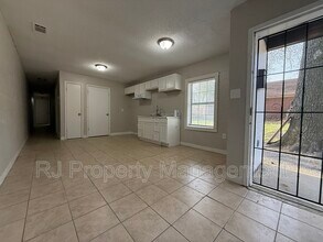1384 S Wellington St in Memphis, TN - Building Photo - Building Photo