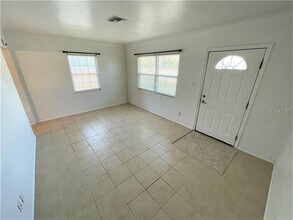 2334 38th Ave N in St. Petersburg, FL - Building Photo - Building Photo