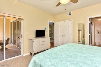 4200 Sawgrass Point Dr in Bonita Springs, FL - Building Photo - Building Photo