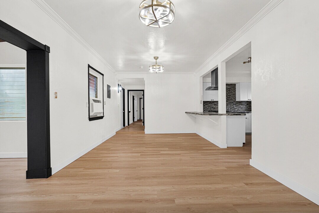 751 NE 122nd St, Unit 1 in North Miami, FL - Foto de edificio