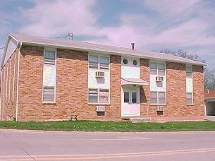 802 N Monroe St in Monroe, IA - Building Photo - Building Photo