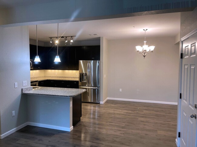 property at 804 Summer Hawk Dr