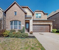 523 Paddock Way in Irving, TX - Building Photo