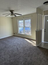 8411 Cloverport Dr in Louisville, KY - Building Photo - Building Photo