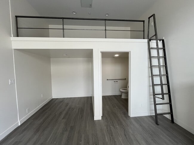 property at 138 W San Ysidro Blvd
