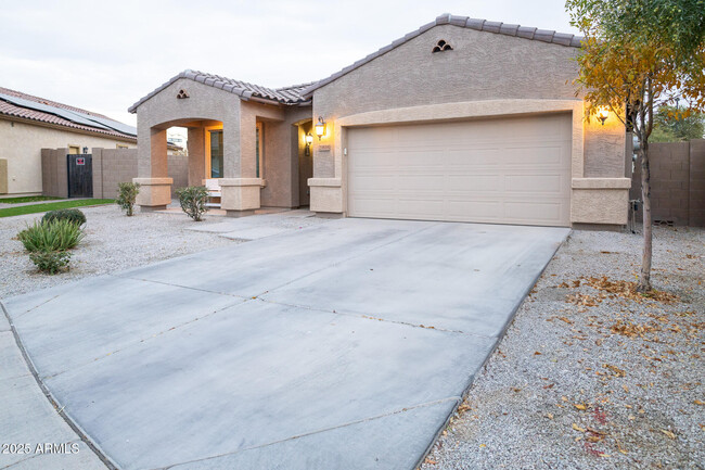 23535 W Chickasaw St in Buckeye, AZ - Building Photo - Building Photo