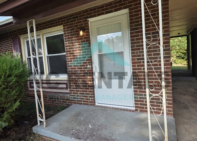 property at 2006 Armhurst Rd