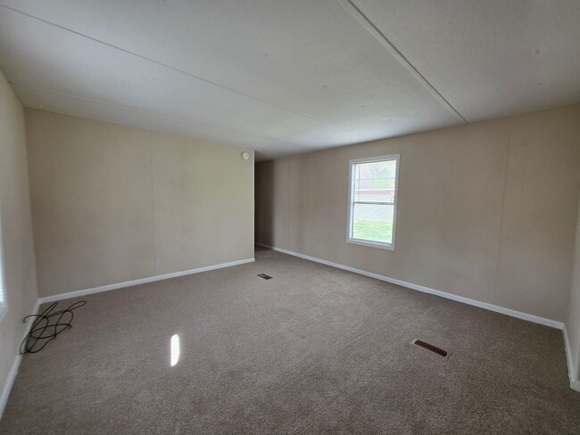 1133 Pickett Rd in Jacksonville, NC - Building Photo - Building Photo