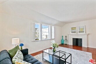 9965 Durant Dr in Beverly Hills, CA - Building Photo - Building Photo