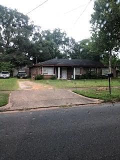 property at 2515 Lloyds Ln