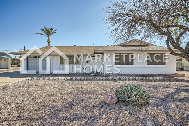 property at 12021 N Riviera Ct