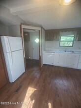 175 Oliver Cooper Rd in Richlands, NC - Building Photo - Building Photo
