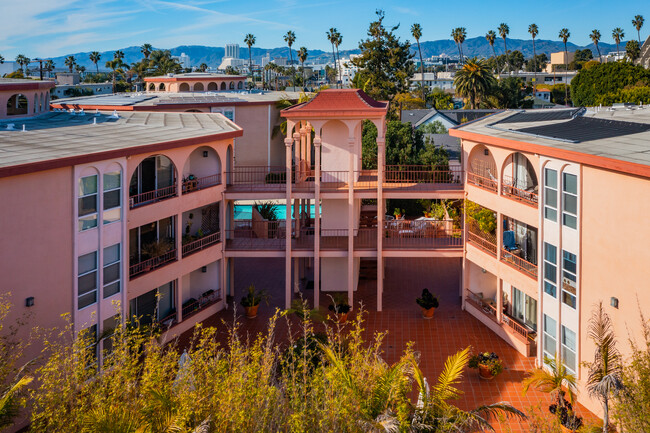 Pacific Bay Towers in Santa Monica, CA - Building Photo - Primary Photo