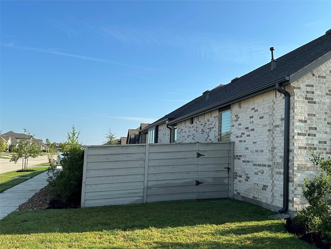 property at 4810 Cedar Butte Ln