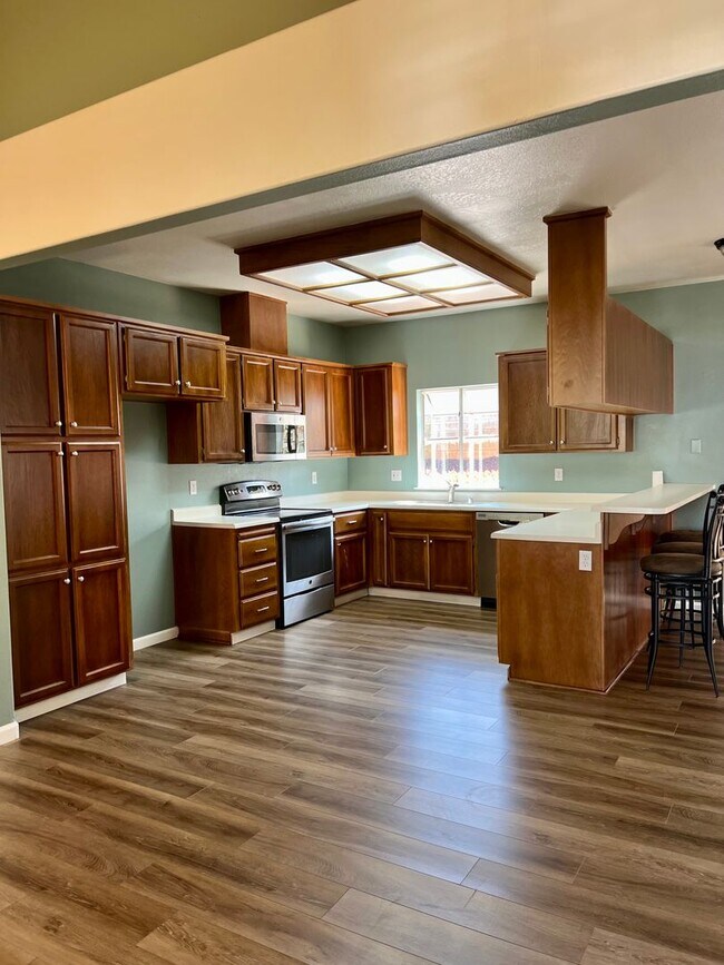 110 Cottage Pl in Jackson, CA - Building Photo - Building Photo