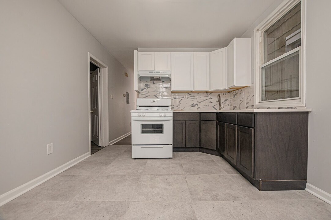 426 S 17th St in Newark, NJ - Building Photo