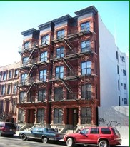 260 Saint James Pl Apartments