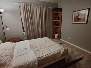 18609 N 30th Pl in Phoenix, AZ - Foto de edificio - Building Photo