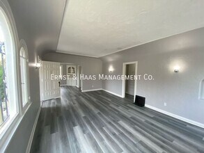 516 E 21st St in Long Beach, CA - Building Photo - Building Photo