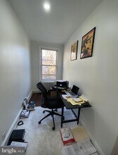 1324 Pine St, Unit 3F in Philadelphia, PA - Building Photo - Building Photo
