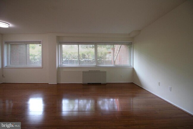 1511 S George Mason Dr in Arlington, VA - Building Photo - Building Photo