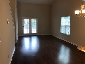 636 Spanish Oak Dr in West Columbia, SC - Building Photo - Building Photo