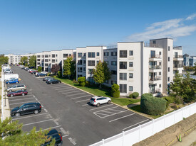 Wharfside Condominiums Apartments