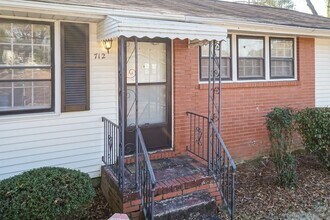 712 Bunche Dr in Raleigh, NC - Building Photo - Building Photo