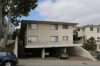 1607 Manning Ave in Los Angeles, CA - Building Photo - Building Photo